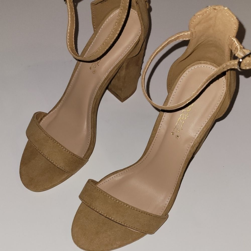 New in Box Shoe Dazzle Tonya boho block faux-suede heel - Picture 4 of 14